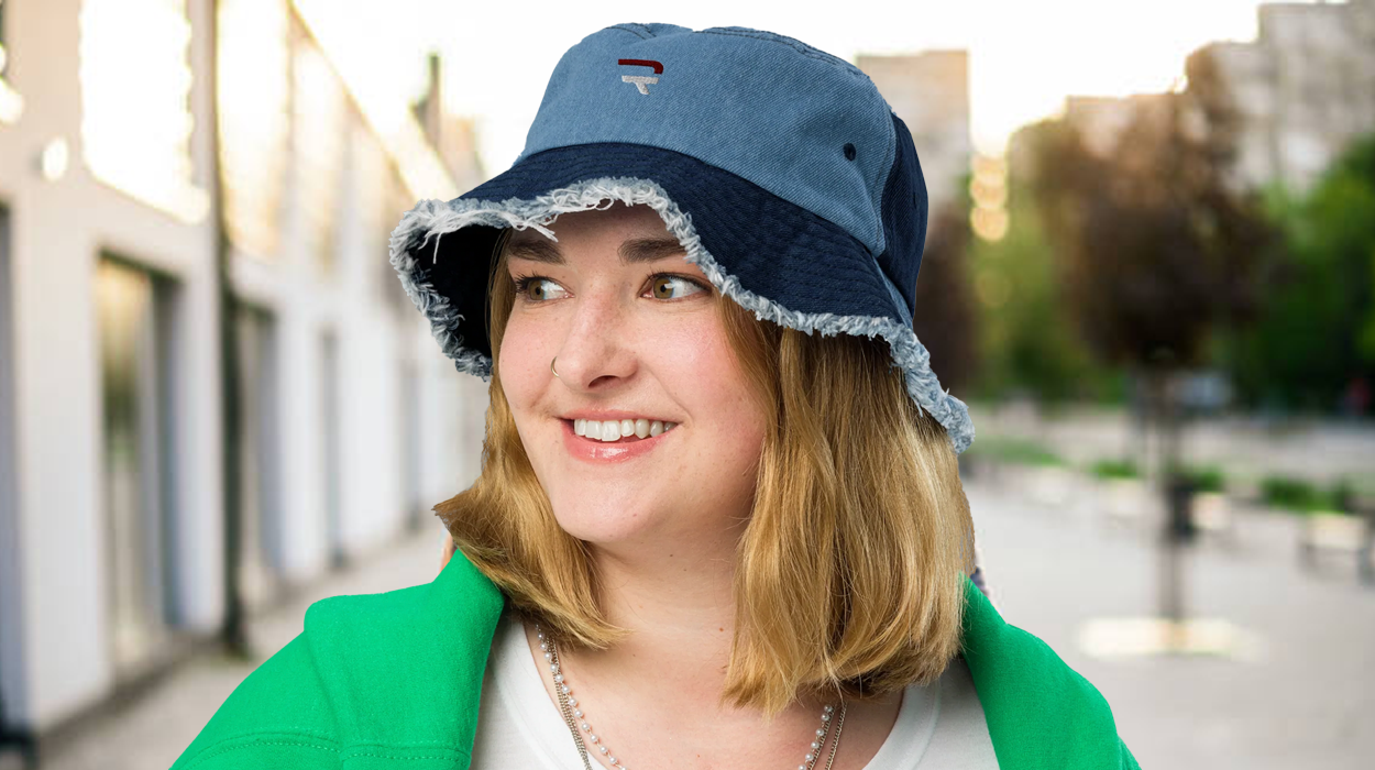 Wow, I Didn’t Expect to Run into You While I Was Wearing This Stupid